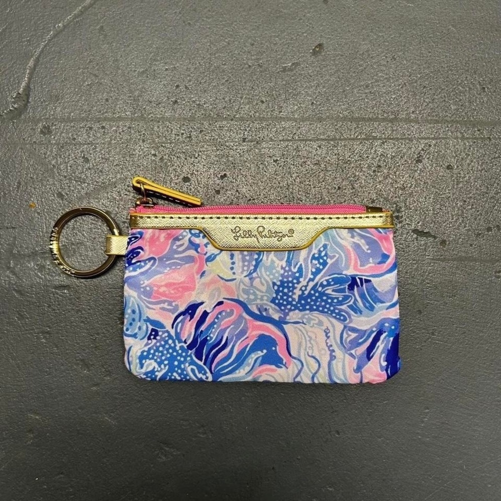 Women's Lilly Pulitzer blue and pink patterned multicolor keychain card holder